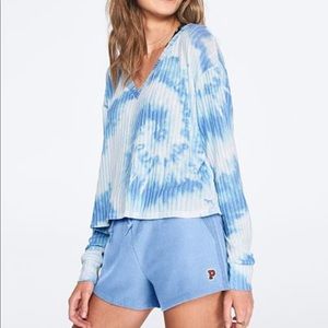 Pink Long Sleeve Cozy V-Neck Blue Tie Die